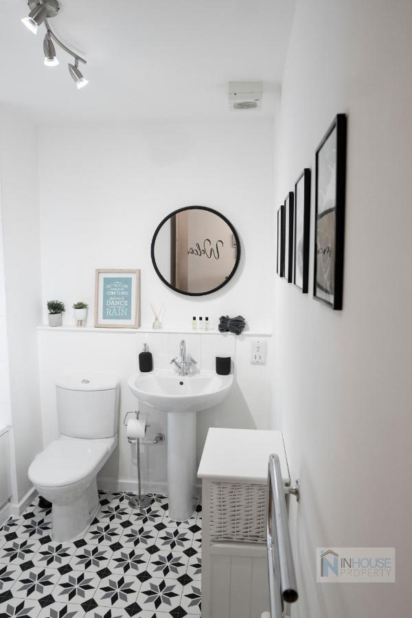 Modern City Centre Apartment Wifi Netflix نوتينغهام المظهر الخارجي الصورة